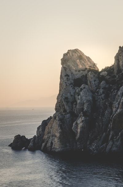 落基山眺望平静的大海